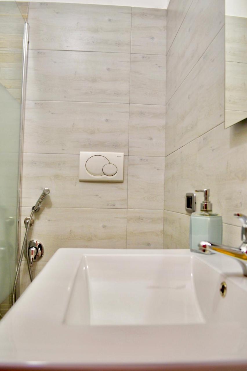 Guest House Maria โรม ภายนอก รูปภาพ
